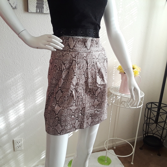 Mother and vogue Skirt sneak printed/Maternity Xs - Picture 8 of 8